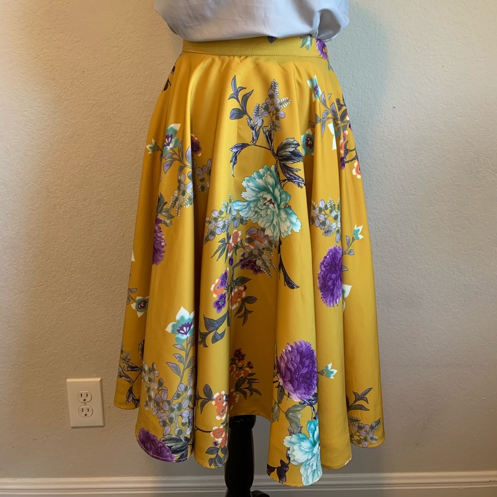 NWOT ModCloth Yellow Ikebana Midi Skirt